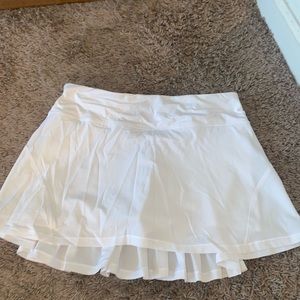 Lulu lemon white skirt